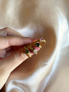 “Pamela” Hand Ring