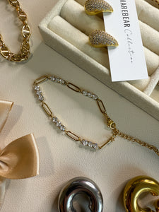 "Golden Snuggle" Gold Bracelet