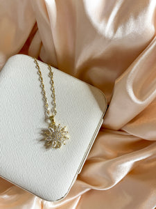 “Daisy” Gold Necklace