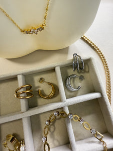 "No Shade" C-Shape Hoops