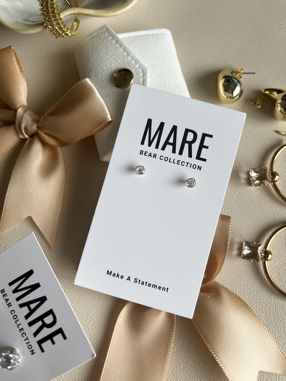 “Simple Life” Gold Studs